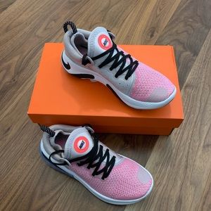 RARE NWT Nike Joyride Run Freeknit in Platinum Violet and Pink Glow